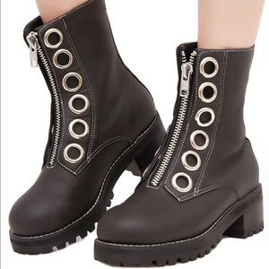 Current mood black Elizabeth boots